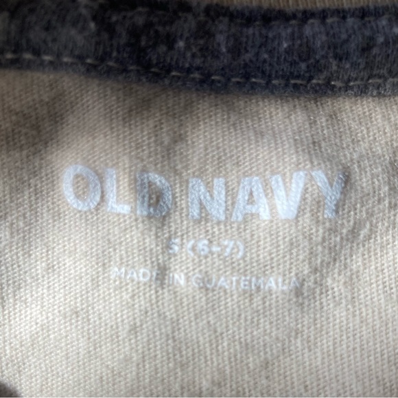 Boys old navy (3) shirt bundle size 6/7 - Picture 10 of 11